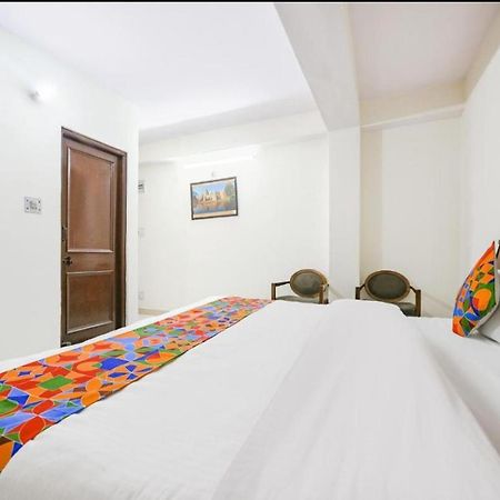 Tājganj Hotel Gt International מראה חיצוני תמונה
