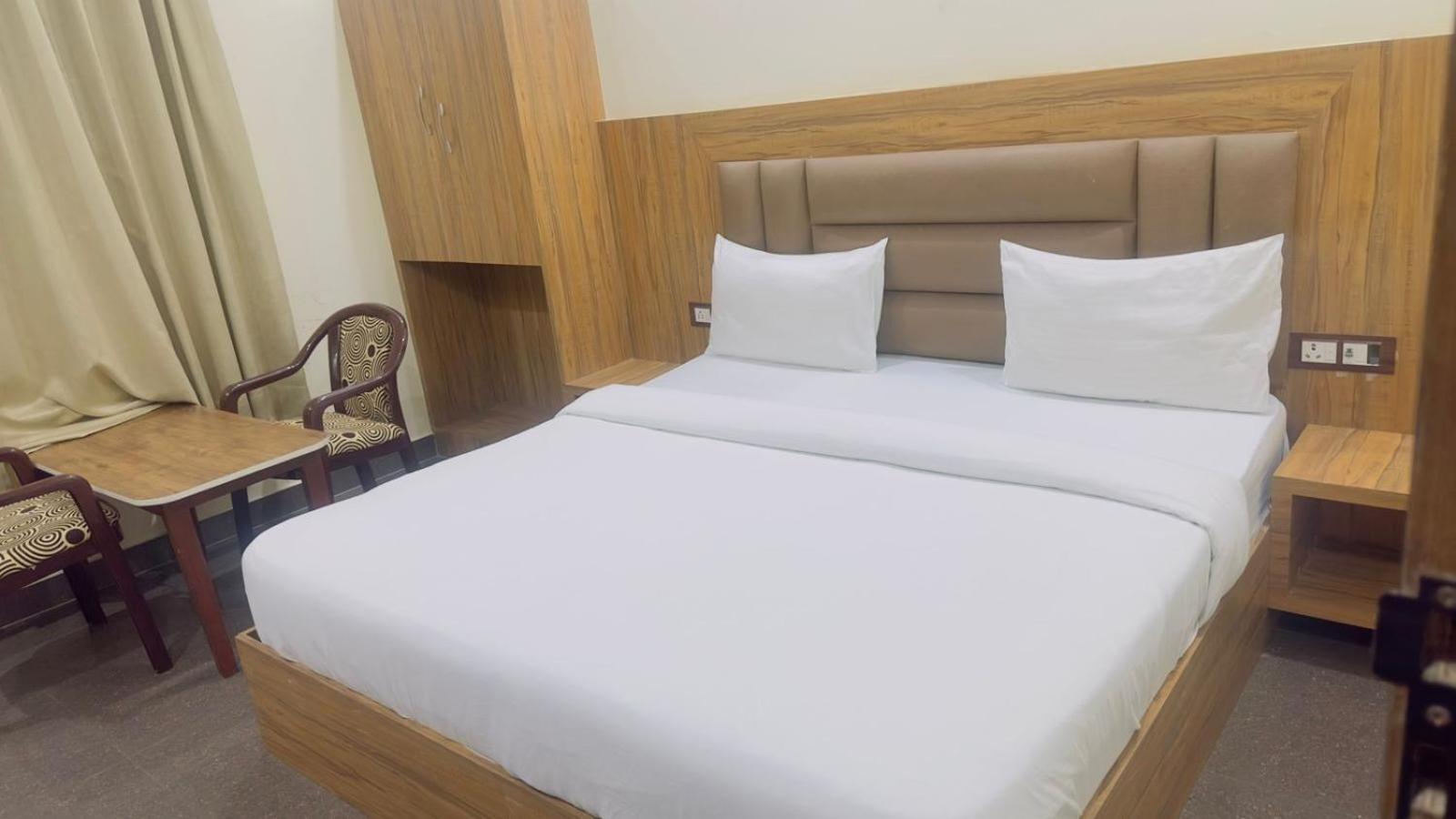 Tājganj Hotel Gt International מראה חיצוני תמונה